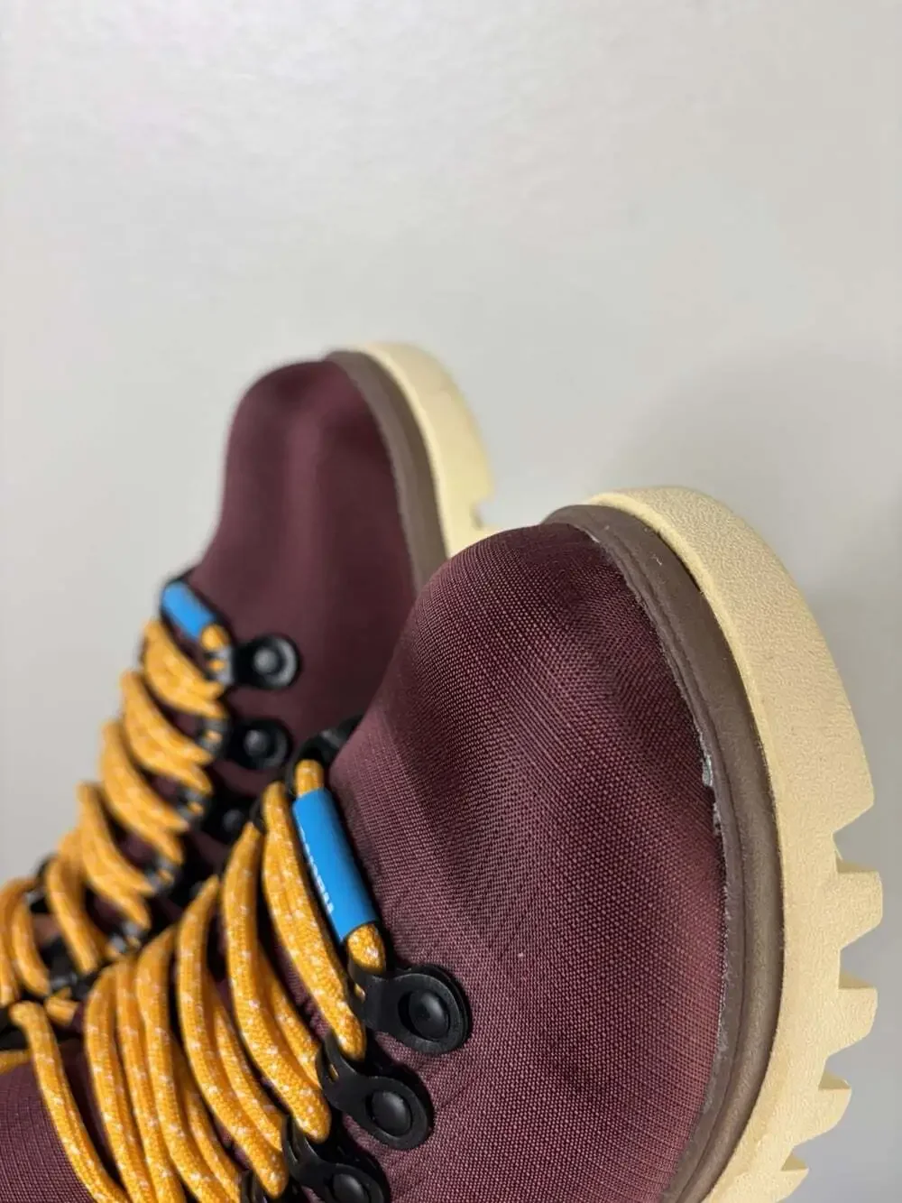 NWT Native Shoes Fitzsimmons Venture Boots Spice Red Maroon Men 5/Women 7